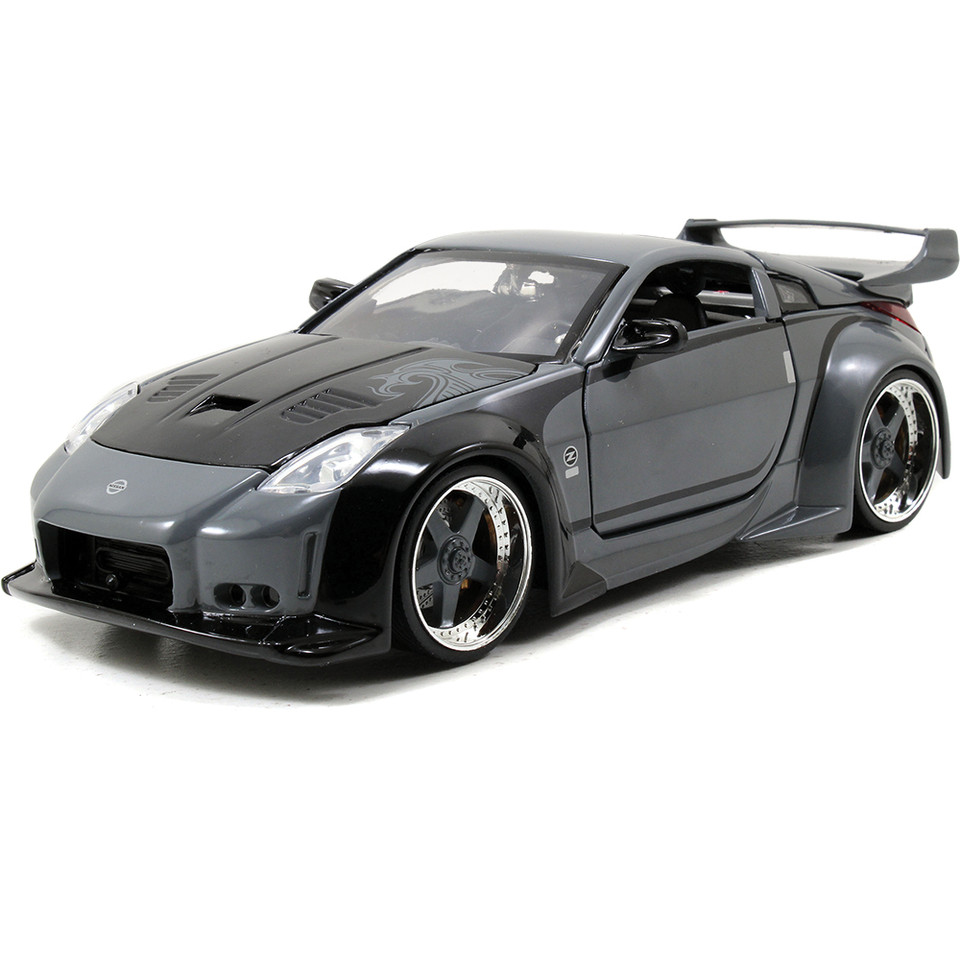 D.K.'s Nissan 350Z - Silver Fast & Furious Main Image