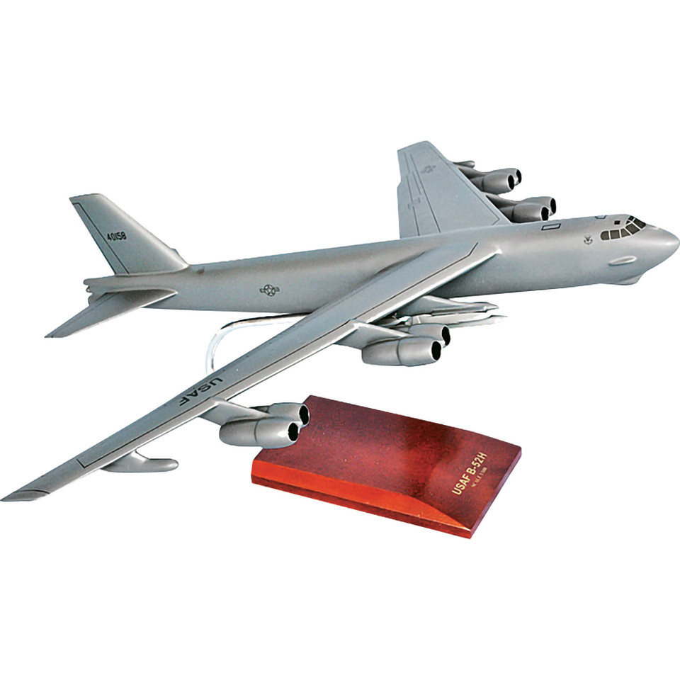 B-52H Stratofortress 1/100 Display Model Main Image