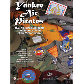 US Air Force Uniforms & Memorabilia of the Vietnam War, Vo.1 Main Image