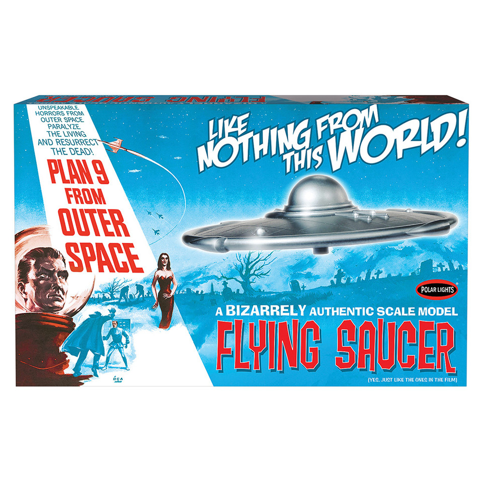 Plan 9 From Outer Space Flying Saucer 1/48 Kit Main Image