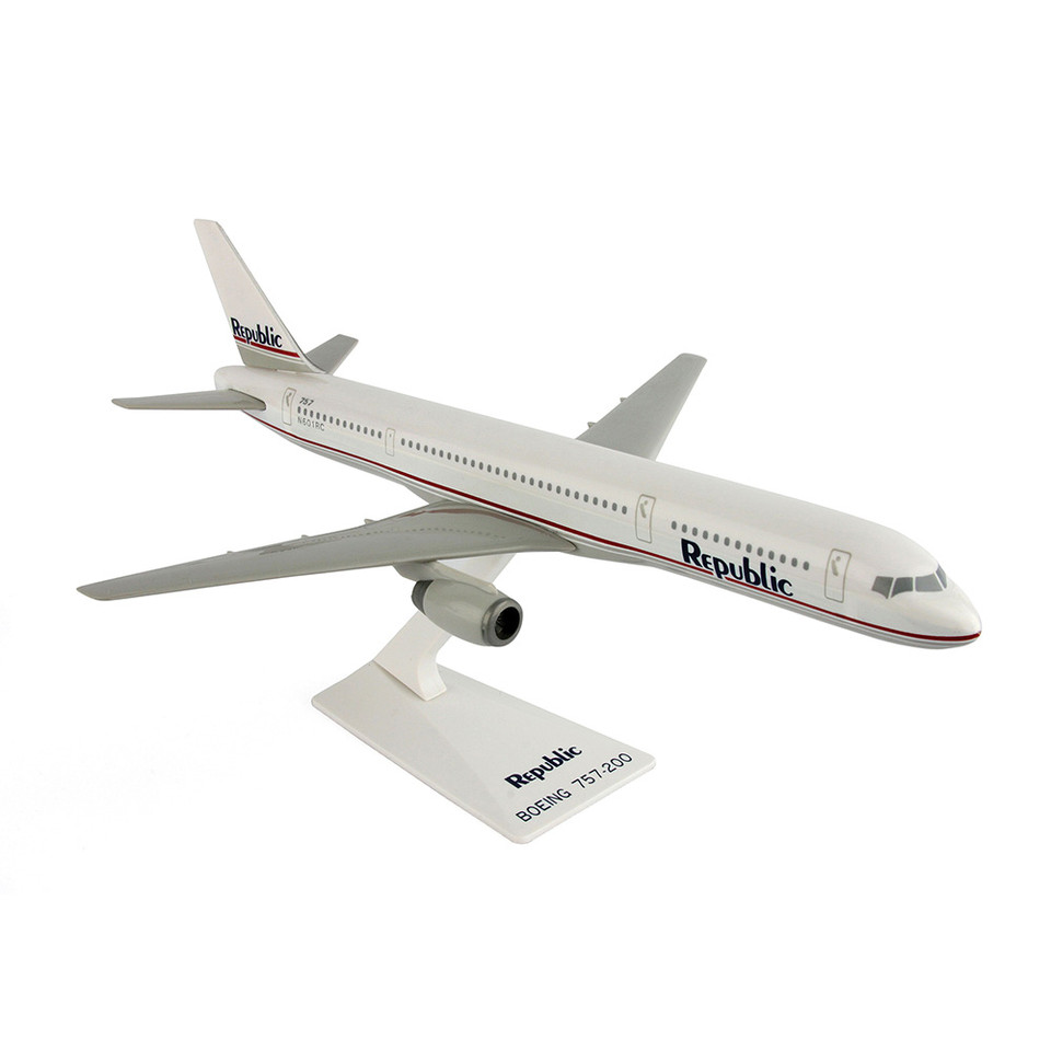B757-200 1/200 Snap Kit Main Image