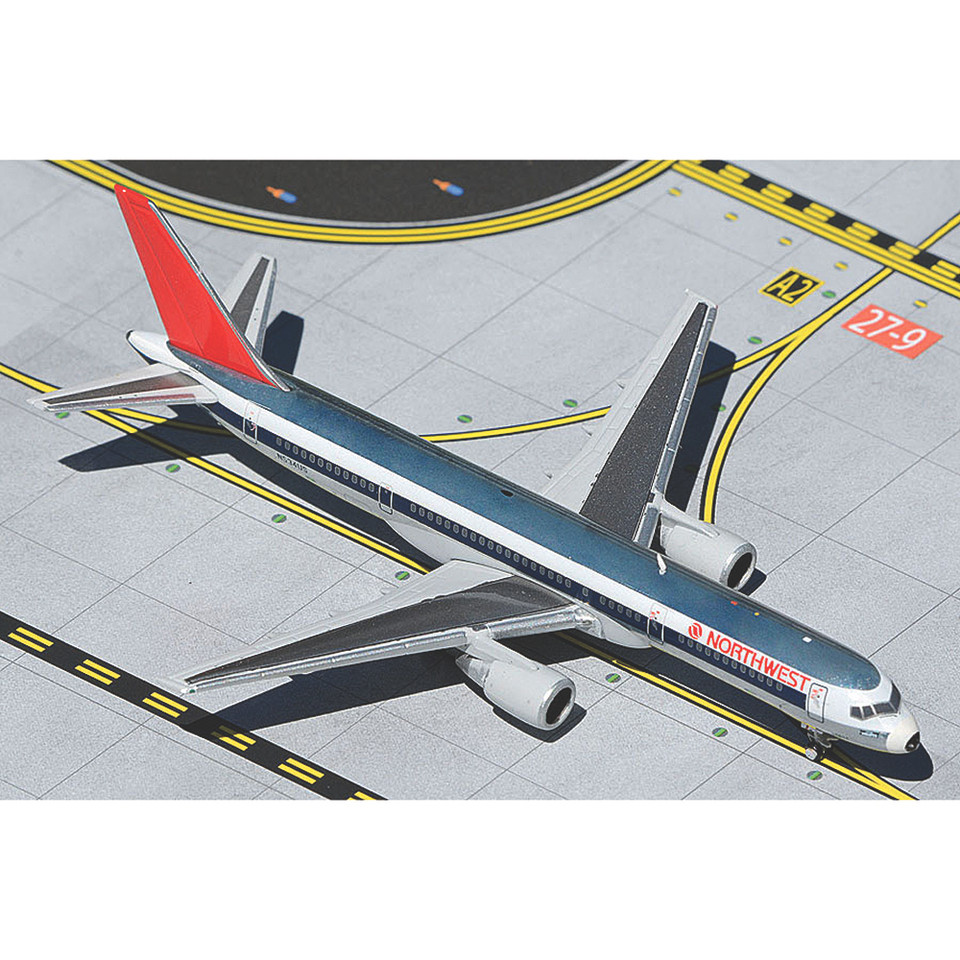 Boeing B757-200 1/400 Die Cast Model - Northwest Airlines, N534US Main Image