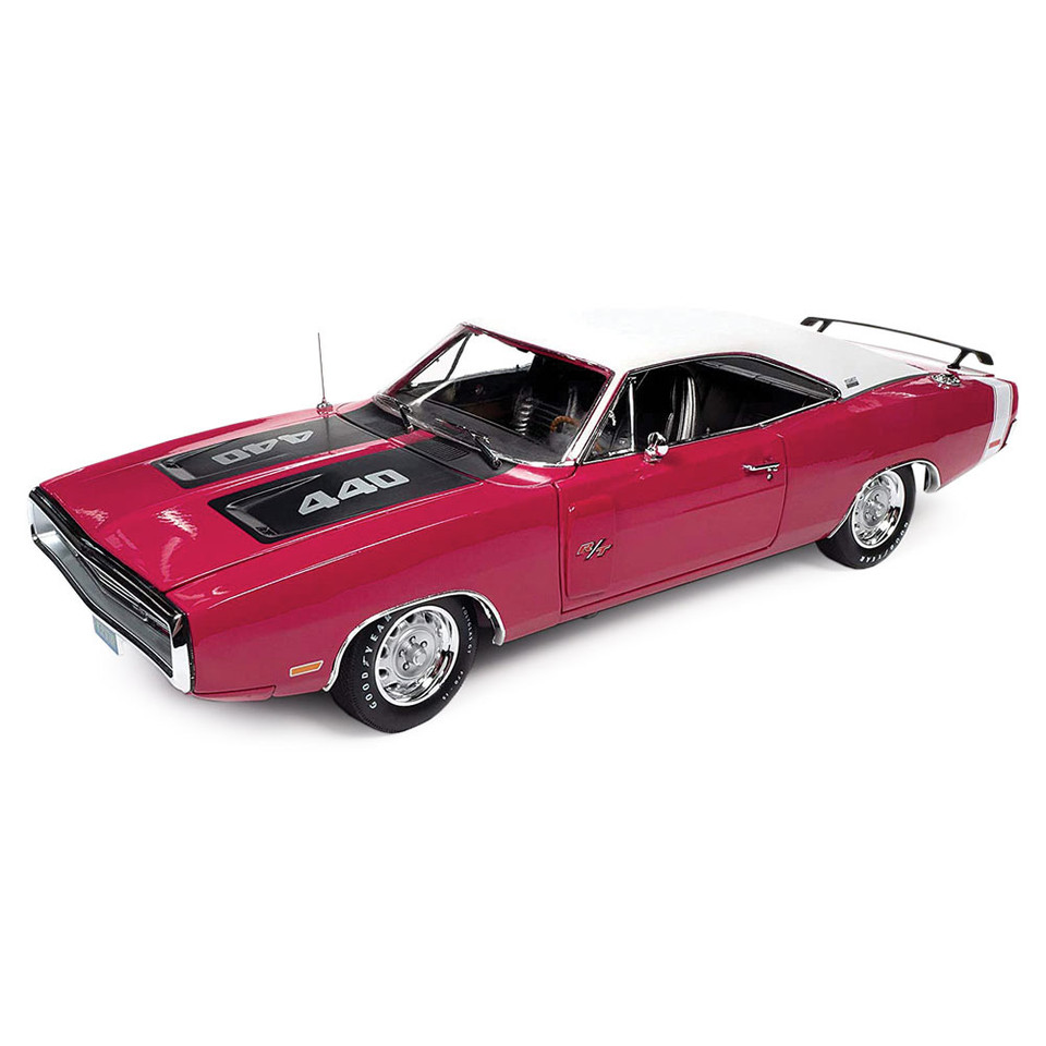 1970 Dodge Charger R/T SE Hardtop 1/18 Die Cast Model Main Image