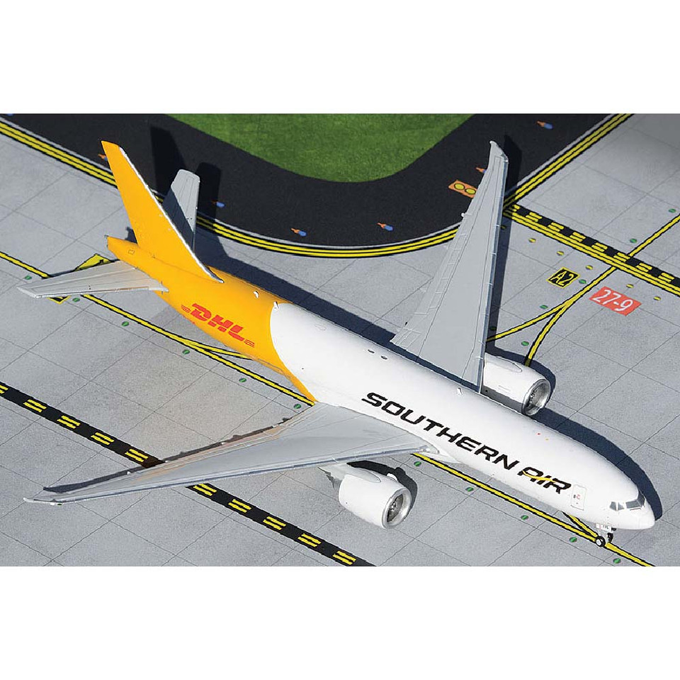 B777LRF 1/400 Die Cast Model  Southern Air - N775SA Main Image