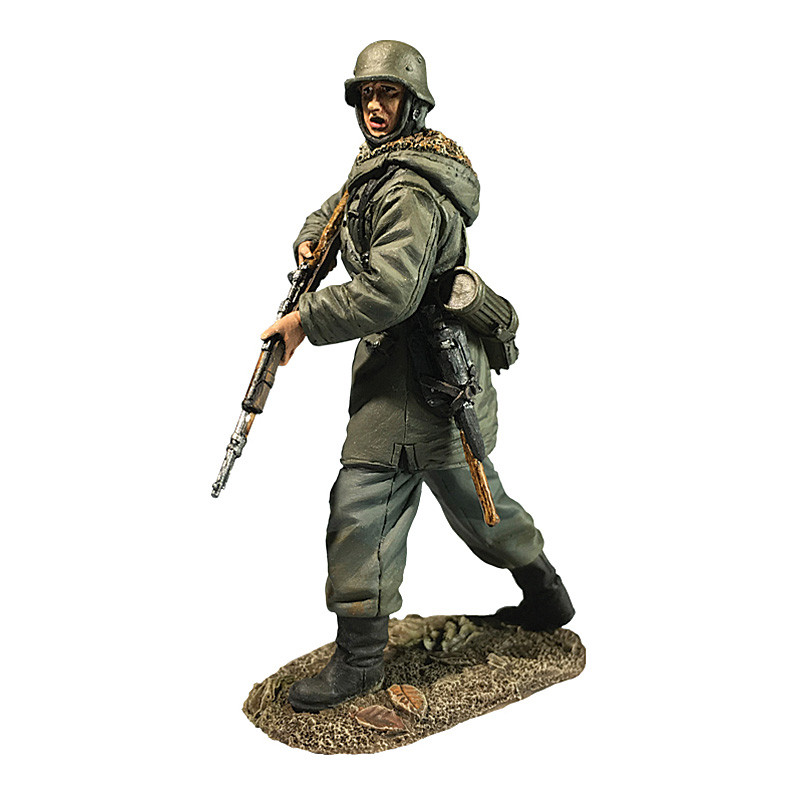 Waffen SS Rifleman in Kharkov Parka 1/30 Figure Main Image