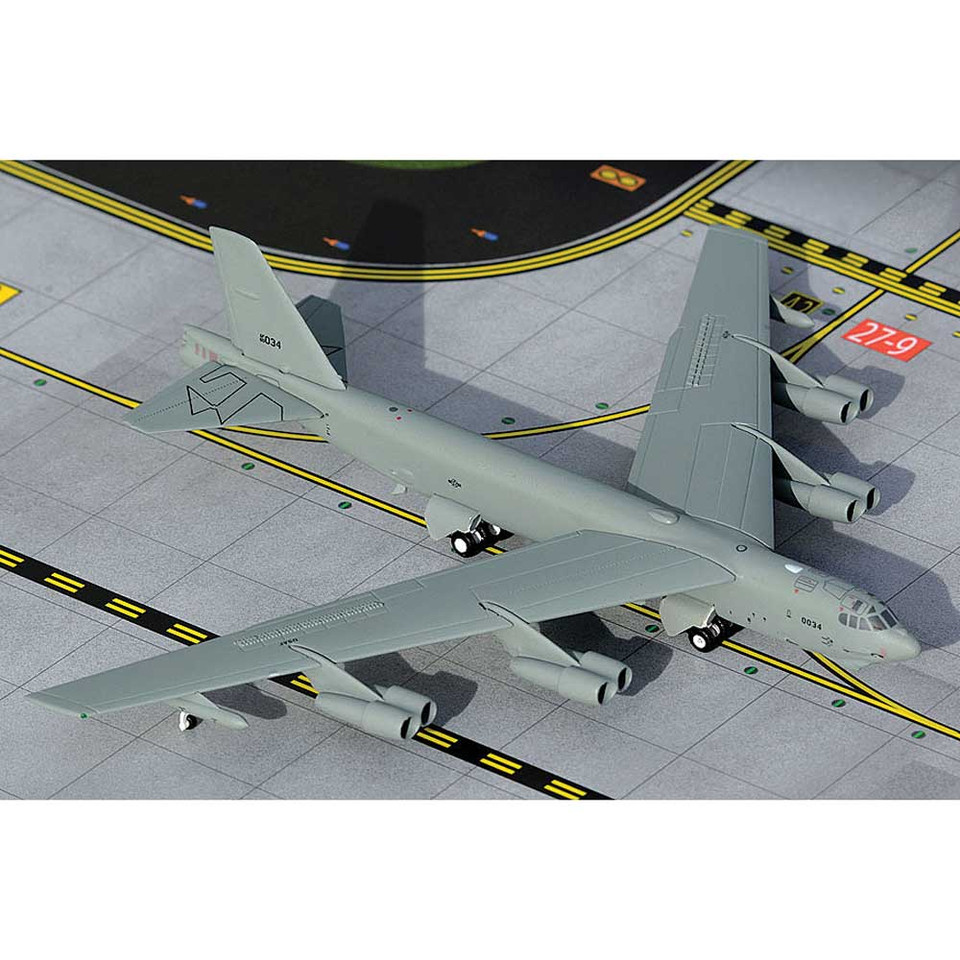 B-52H Stratofortress 1/400 Die Cast Model Main Image