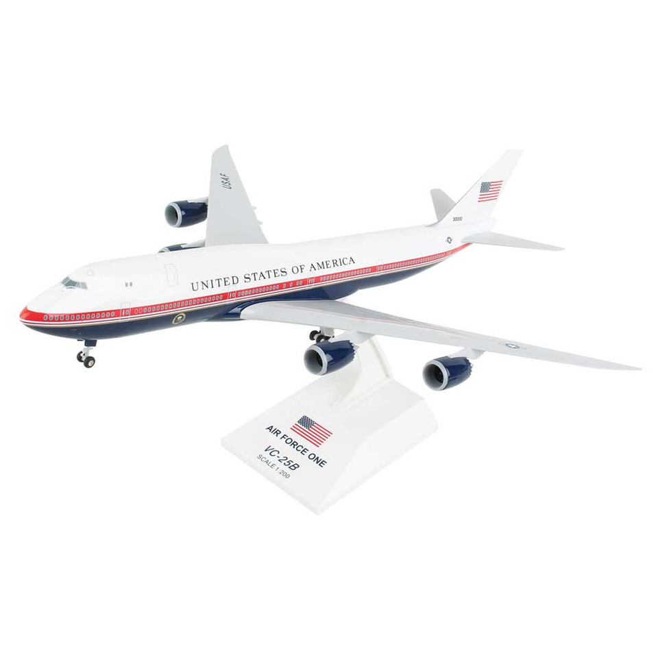 Boeing VC25B (747-8I) 1/200 Model - Air Force One Main Image