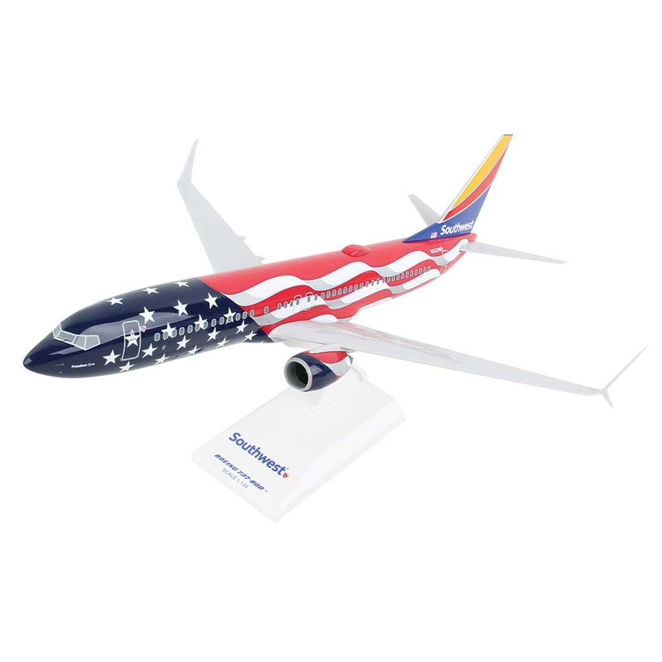 Boeing B737-800 1/130 Model - SWA Main Image