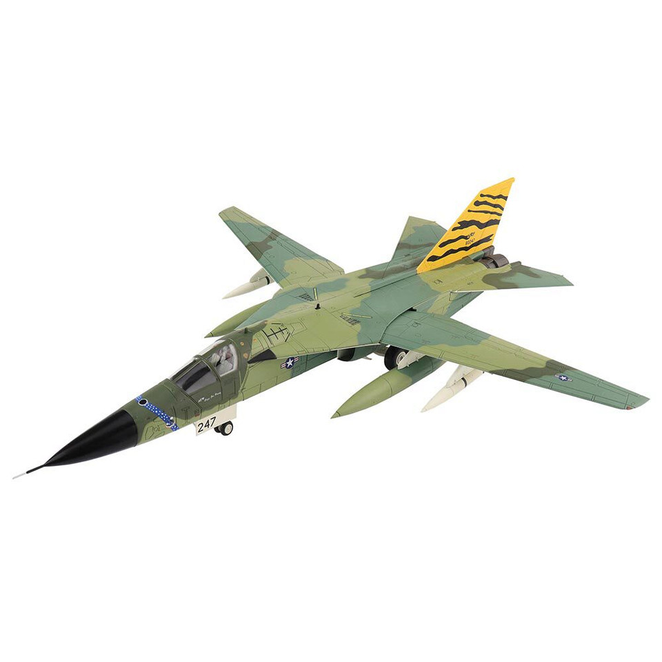FB-111A Aardvark 1/72 Die Cast Model - HA3029 509th BW, 393rd BS, Pease AFB Main Image