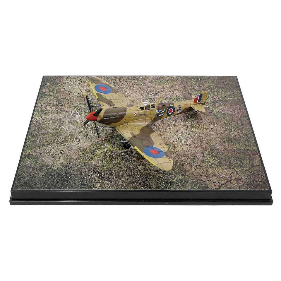 Supermarine Spitfire Mk.IX 1/72 Die Cast Model - FOV-812005D RCAF, Flt. Lt. Eugeniusz Horbaczewski, No.145 Sqn, Tunisia, Main Image