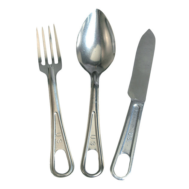 1943 U.S. World War II Utensil Set Main Image