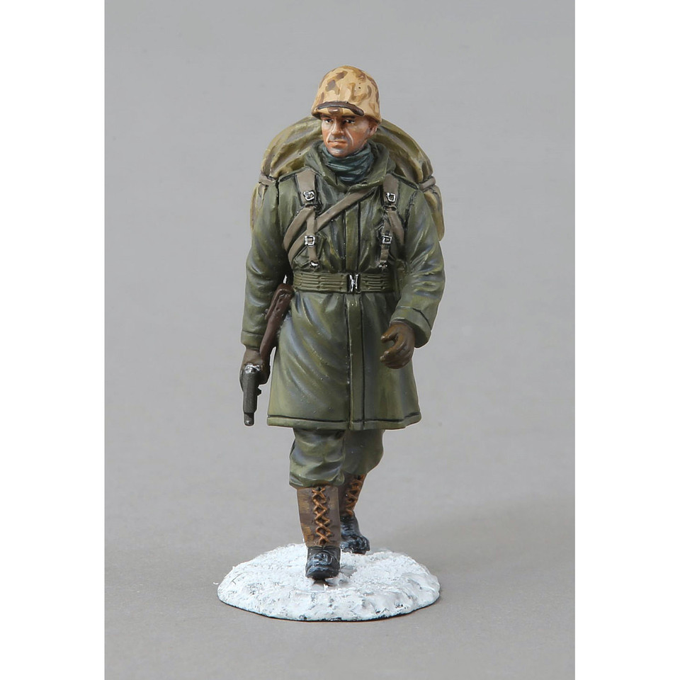 Korean War U.S. Marine with Pistol 1/30 Figure Main Image