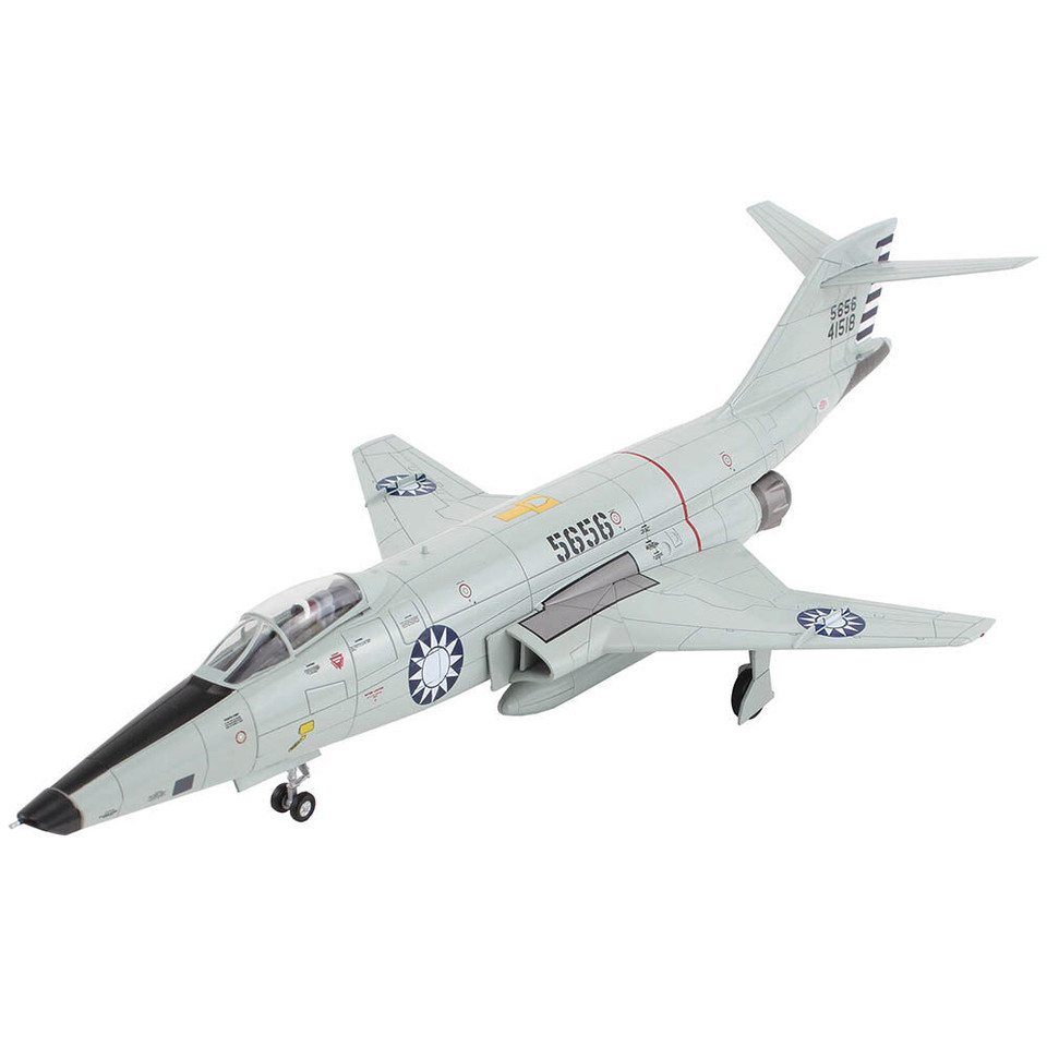 RF-101A Voodoo 1/72 Die Cast Model - HA9302  Lt. Col. Chang Yu-pao, 4th TRS,  ROCAF,  18th Mar 1965 Main Image
