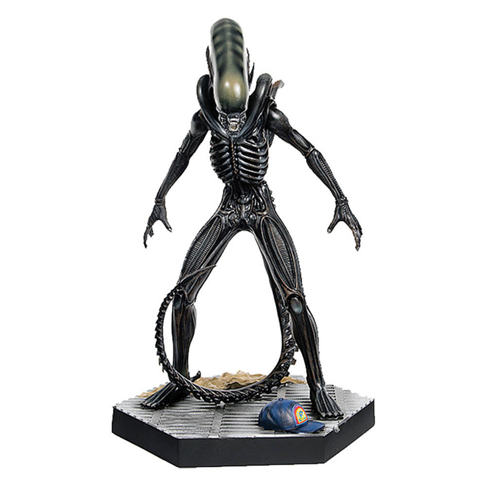 Mega Xenomorph Statue Main Image
