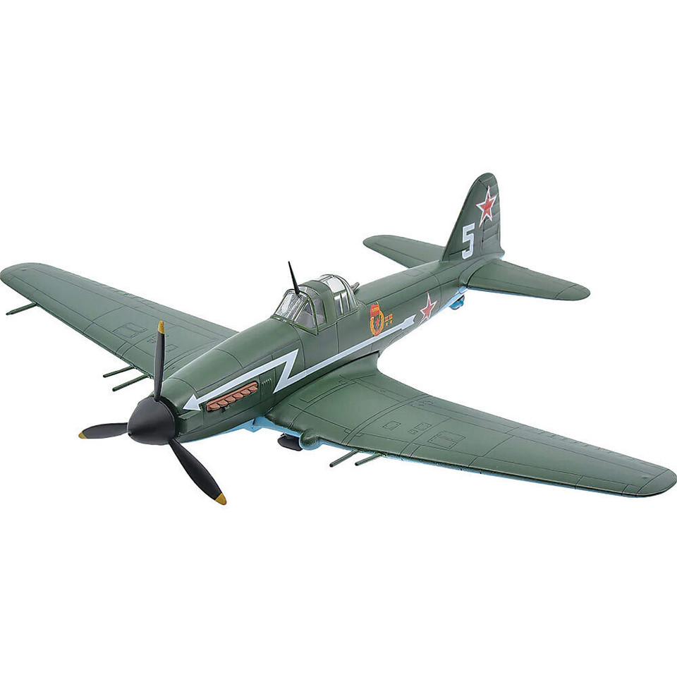 Ilyushin Il-10 1/72 Die Cast Model 27290-45 Main Image