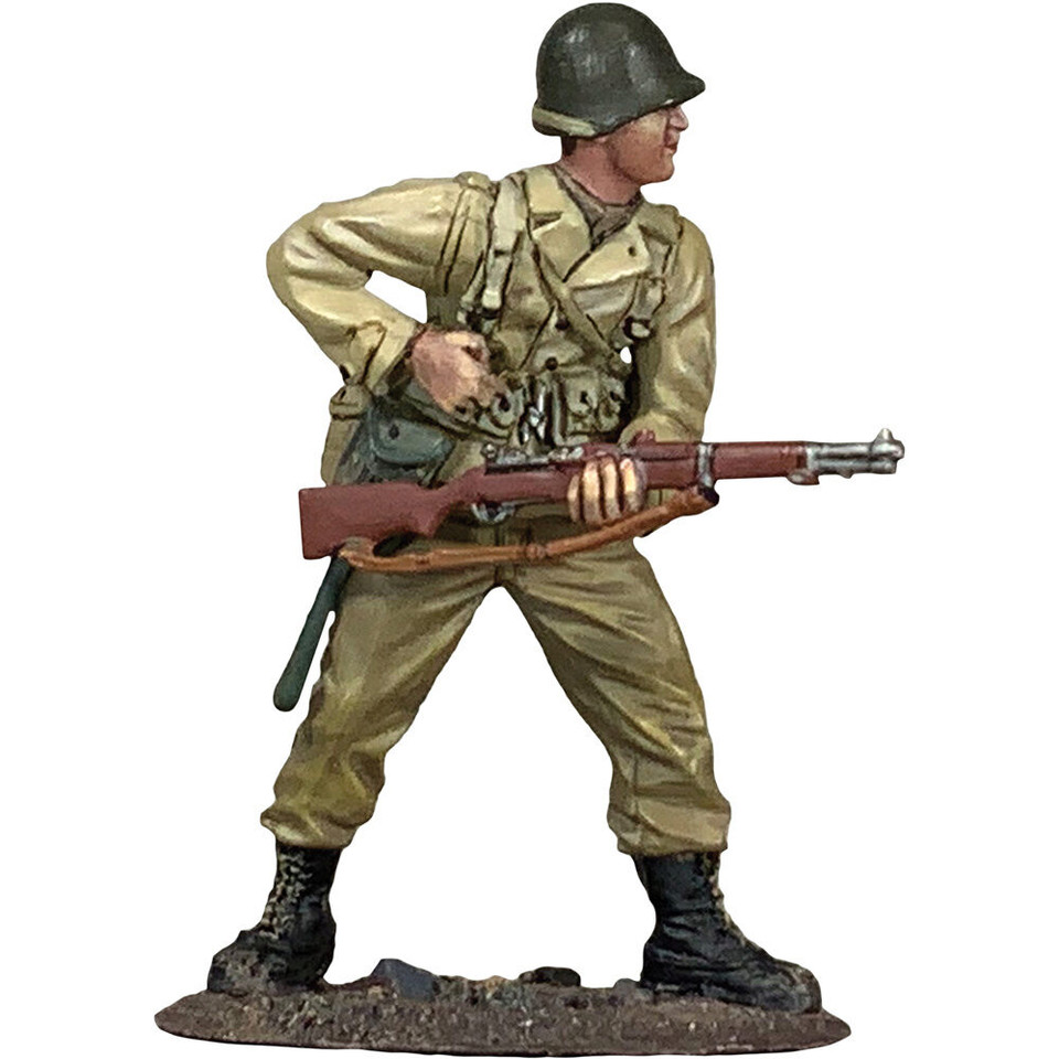U.S. Infantry Reaching for Clip 1/30 Figure William Britain 25198 Main Image