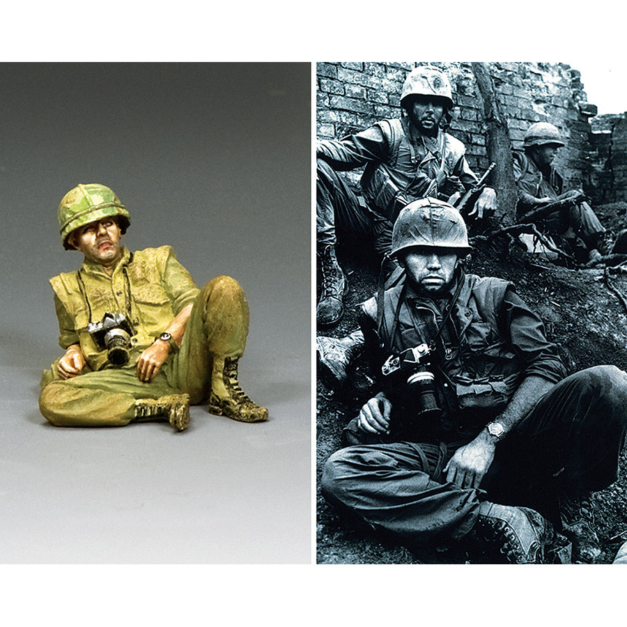 Photojournalist Don McCullin 1/30 Figure Main Image