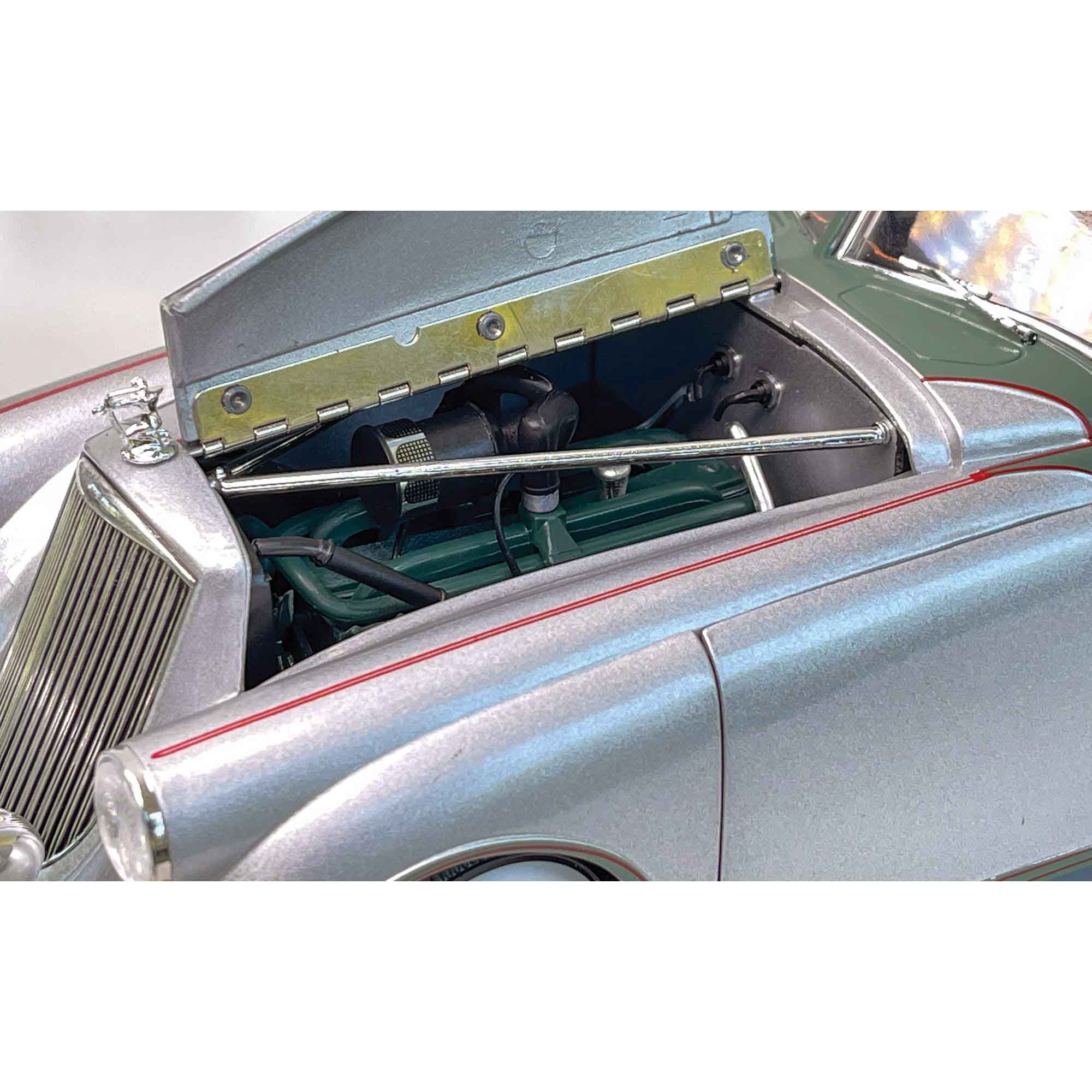 1933 Pierce-Arrow Silver Arrow - 1/18 Scale | Historic Aviation