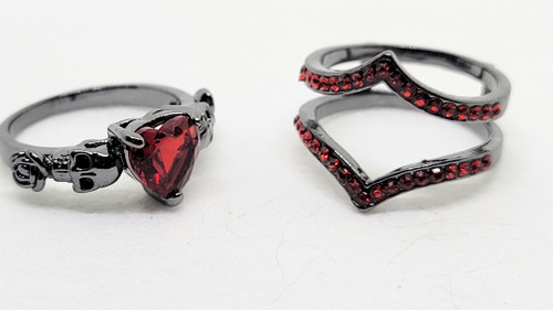 MR BONES HEARTS AND ROSES RING SET