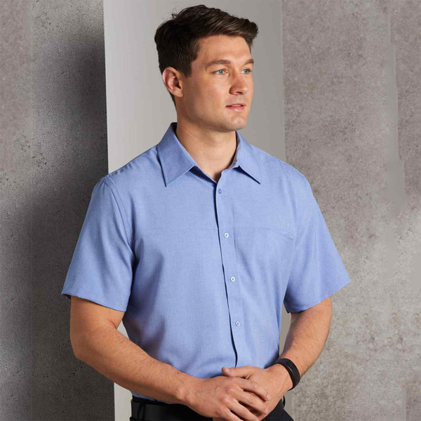 Sky blue short sleeve business shirt with classic collar and chest pocket