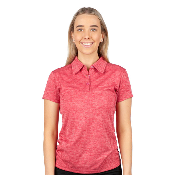 Woman wearing a raspberry marl short-sleeve polo with flat collar and tonal buttons
