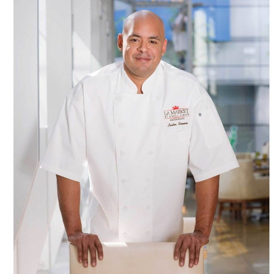 White short sleeve chef jacket with mandarin collar and mesh ventilation panels