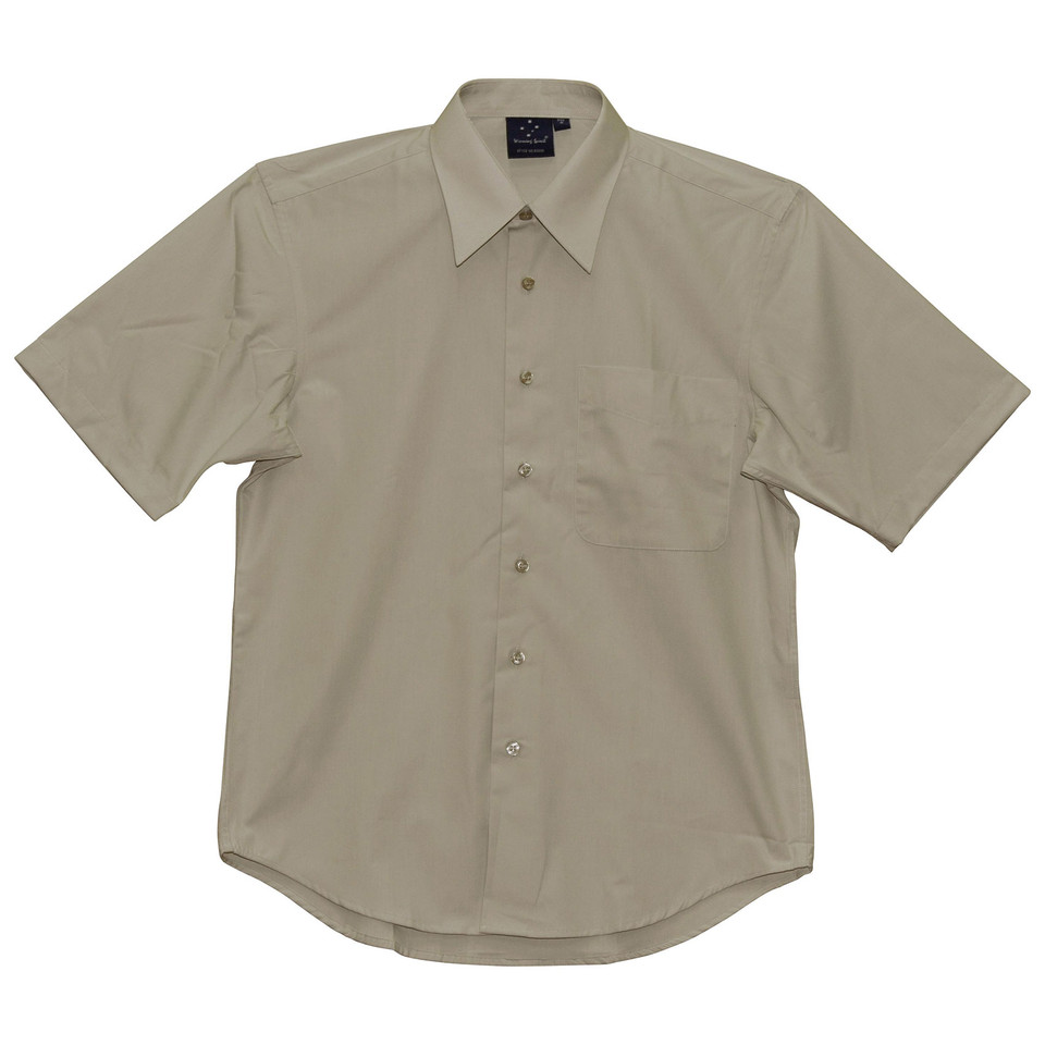 Sand beige short sleeve shirt with collar and button-front placket in wrinkle-resistant fabric