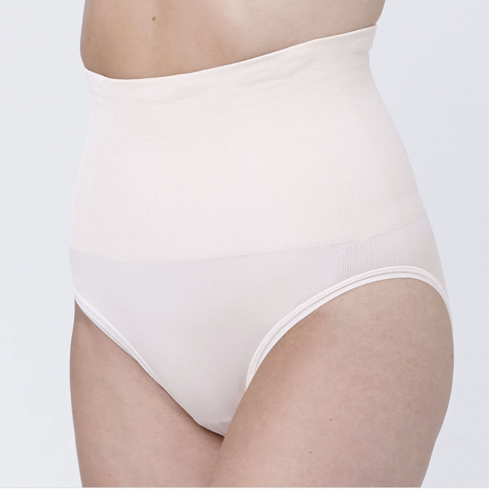 Pale pink high-waisted maternity briefs with seamless compression panel and elasticated leg openings