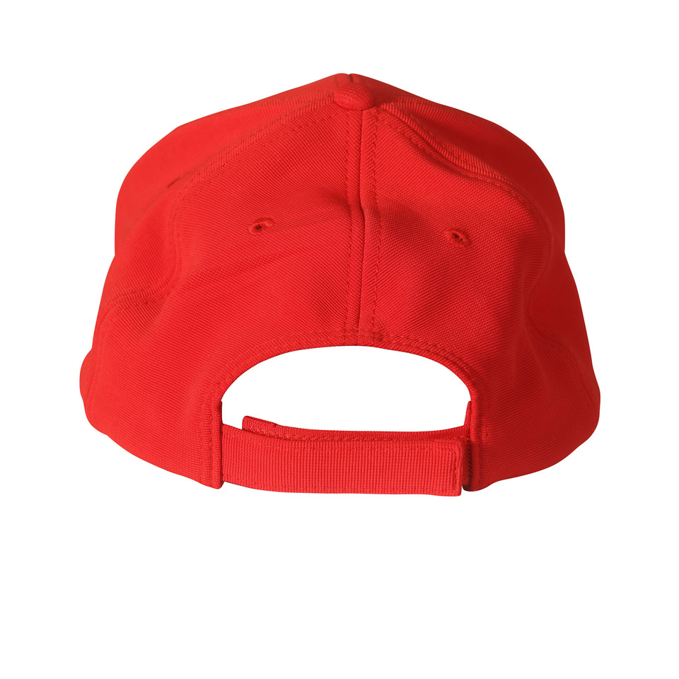 Blank red Oakland Premium Pique Mesh 6-panel baseball cap. Wholesale plain mesh cap for custom embroidery or team uniforms.