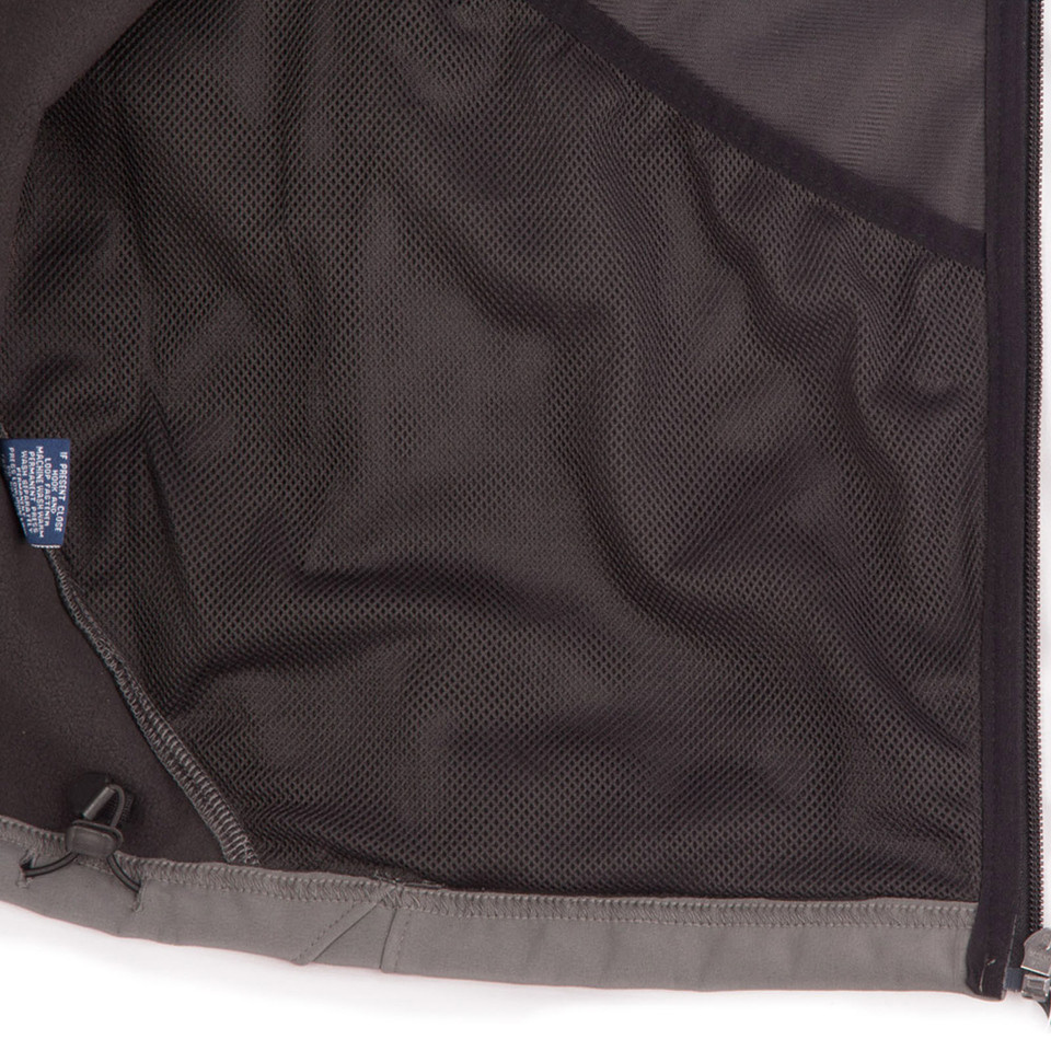 TRUTH Men's Stretchy Softshell High-Tech Jacket, a windproof and water-resistant performance jacket with 4-way stretch fabric and a soft fleece interior for outdoor training.