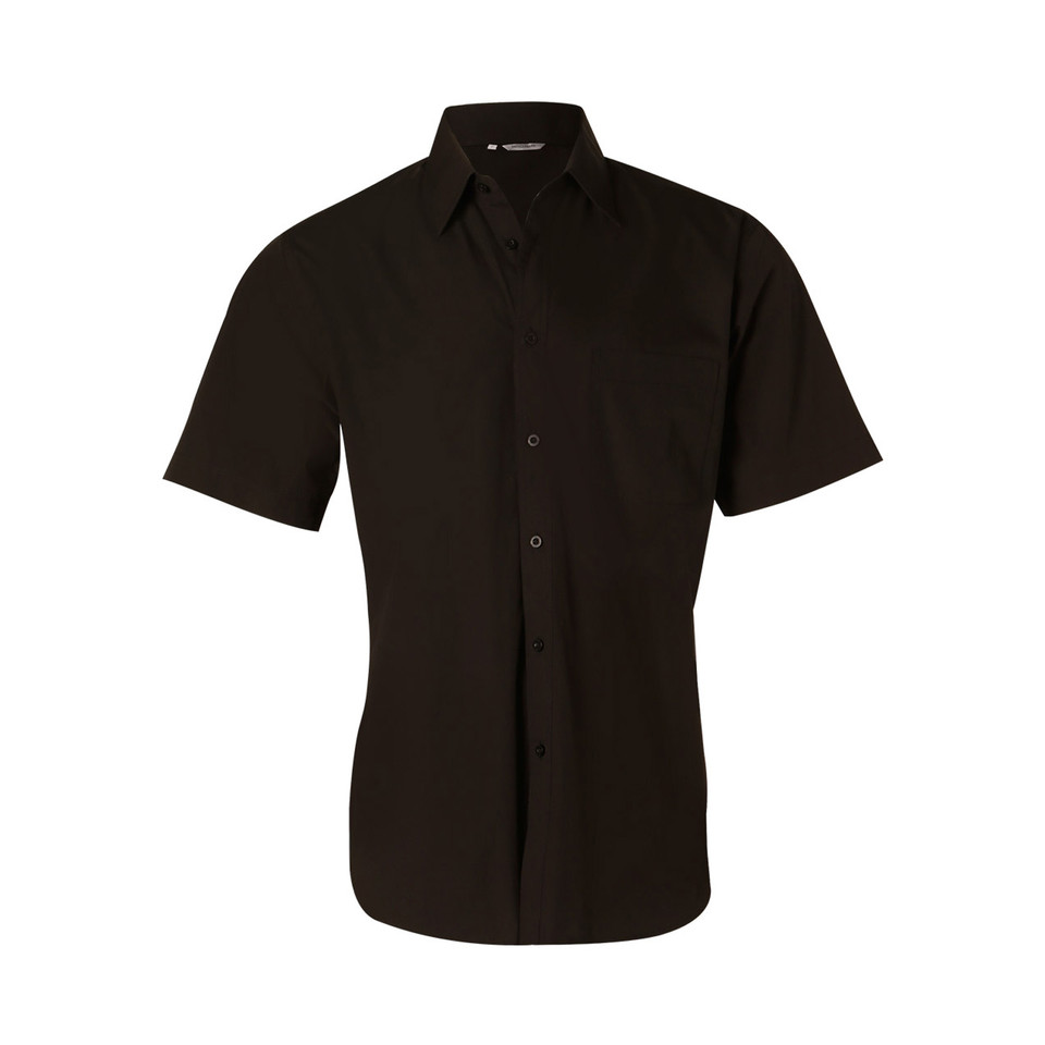 Black short sleeve business shirt with collar and button-front placket