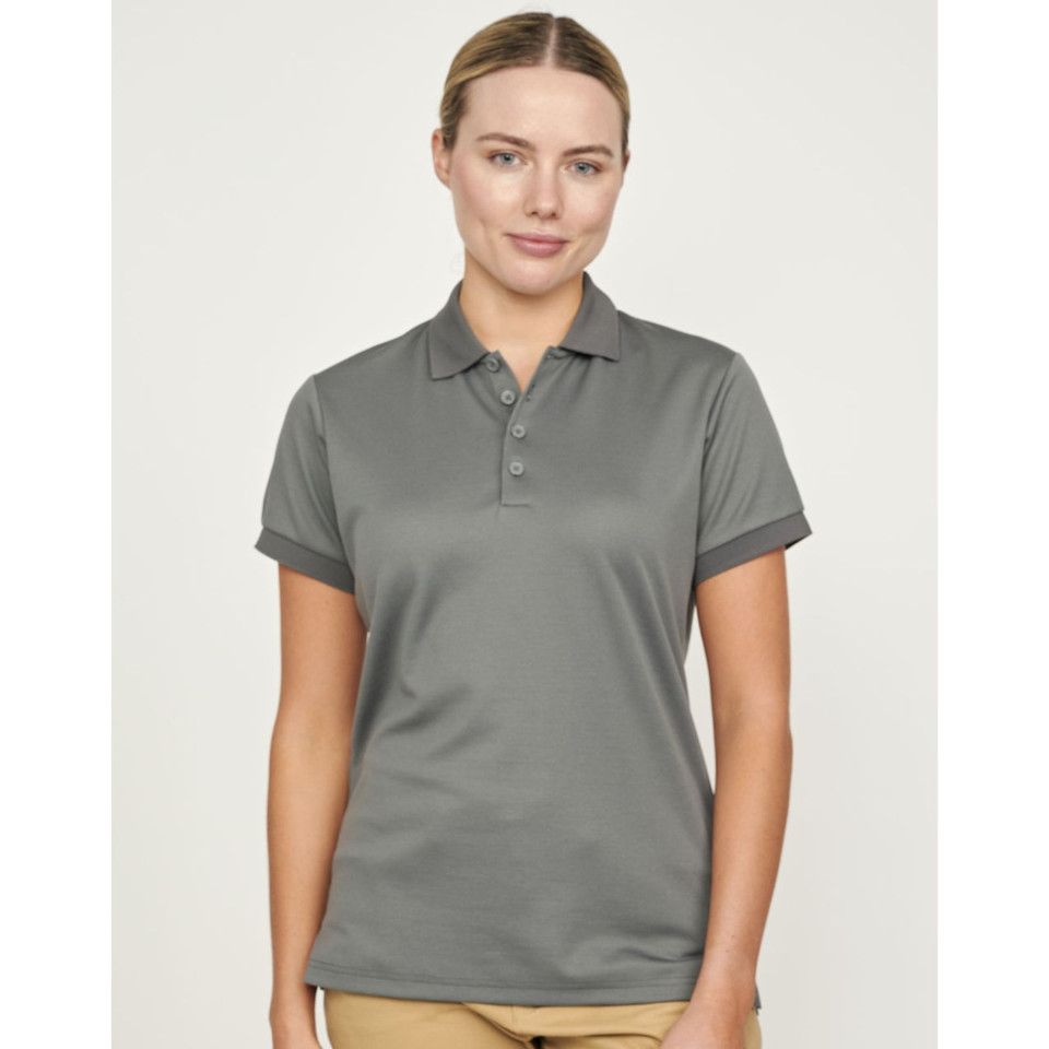 Women's charcoal grey polo shirt with collar and short sleeves in moisture-wicking fabric