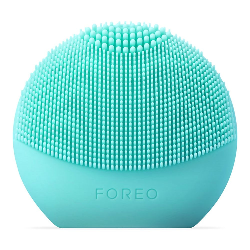 FOREO LUNA Play Smart 2 Facial Cleansing Device With Skin Analysis