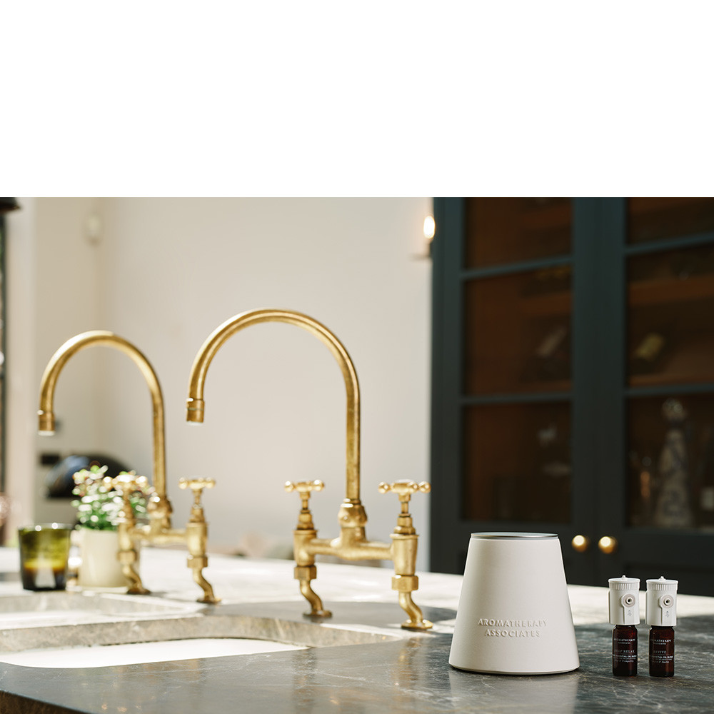 Aromatherapy Associates Atomiser Connect | Bath & Unwind
