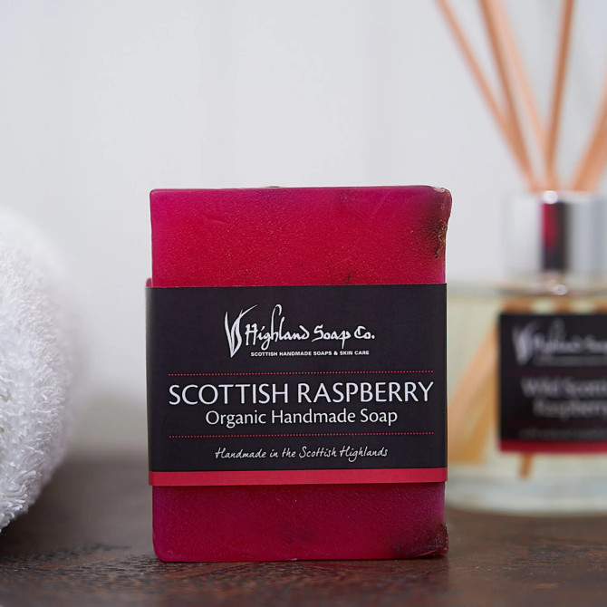 Highland Soap Company Wild Scottish Raspberry Soap 150g