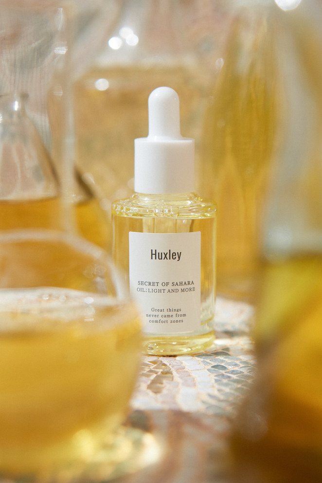 Huxley Oil; Light and More