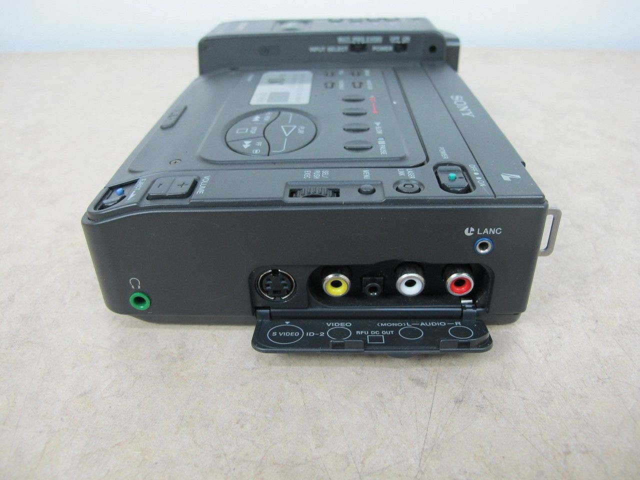 Sony Digital MiniDV Video Walkman GV-D300