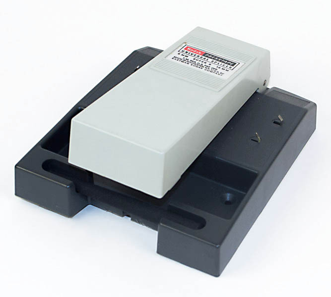 Kodak Presstape Universal Film Splicer – 8mm, Super 8, & 16mm Film