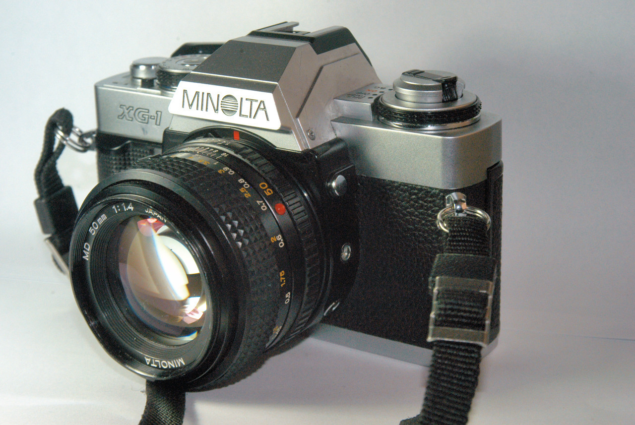 Minolta XG-1 35mm SLR Film Camera with 50mm Lens – Vintage Manual