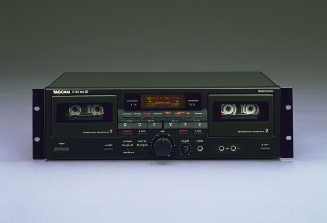 Tascam 202 MKIII Professional Dual Cassette Deck