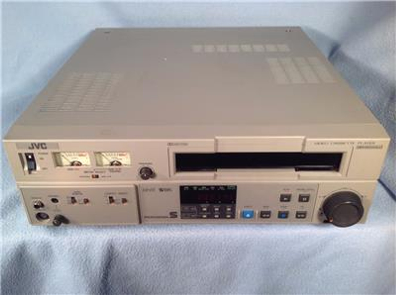 erven Betekenis kan zijn JVC Video Cassette Player BR-S500U