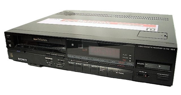 Sony SL-HF900 Super Betamax VCR – Hi-Fi Stereo Player/Recorder
