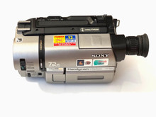 sony-ccd-trv615-handycam-hi8-