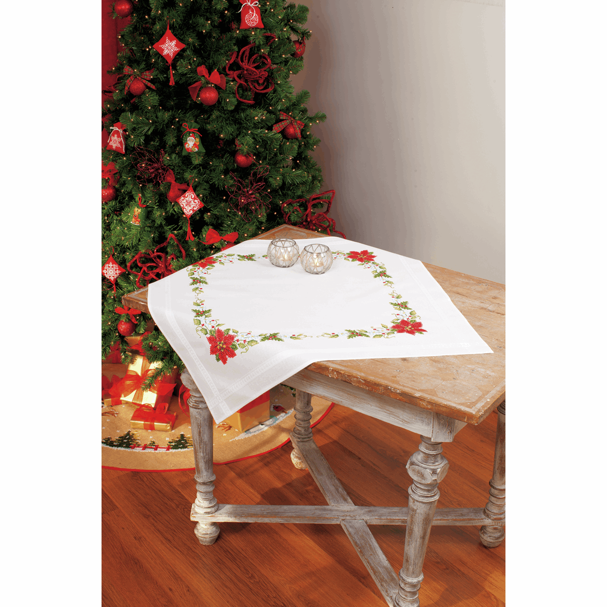 Embroidery Kit Tablecloth Poinsettia By Vervaco MariesCrossStitch.co.uk