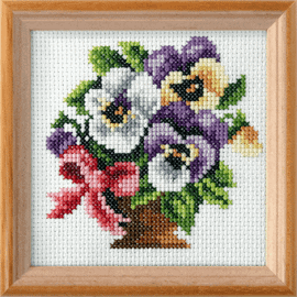 Alisa Kreuzstich-Set 'Stiefmütterchen' | Komplett Mit Stoff, Fäden, Nadel & Anleitung | Größe 11x10 Cm