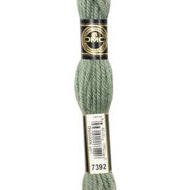7392 - DMC Tapestry Wool Art 486
