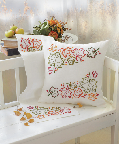 Freestyle: Maple Leaves: Runner Embroidery Kit By Anchor