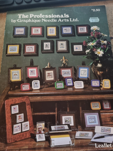 The professionals Cross stitch Chart Booklet By Graphique Needle Art