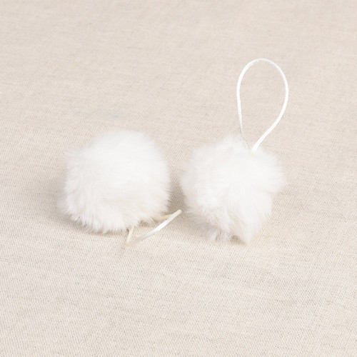 1 Pom Pom  Faux Fur White 