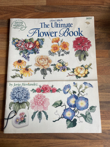 The Ultimate Flower Book of Cross Stitch Charts By Jorja Hernandez